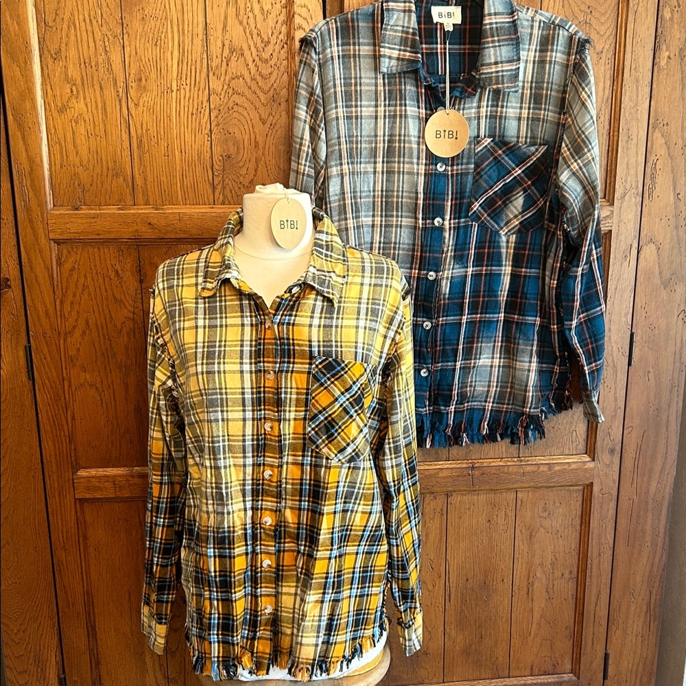 BiBi⭐️NWT Lot of 2🌻Plaid Button-Up FLANNEL Frayed Tops💙Yellow -Orange & Blue